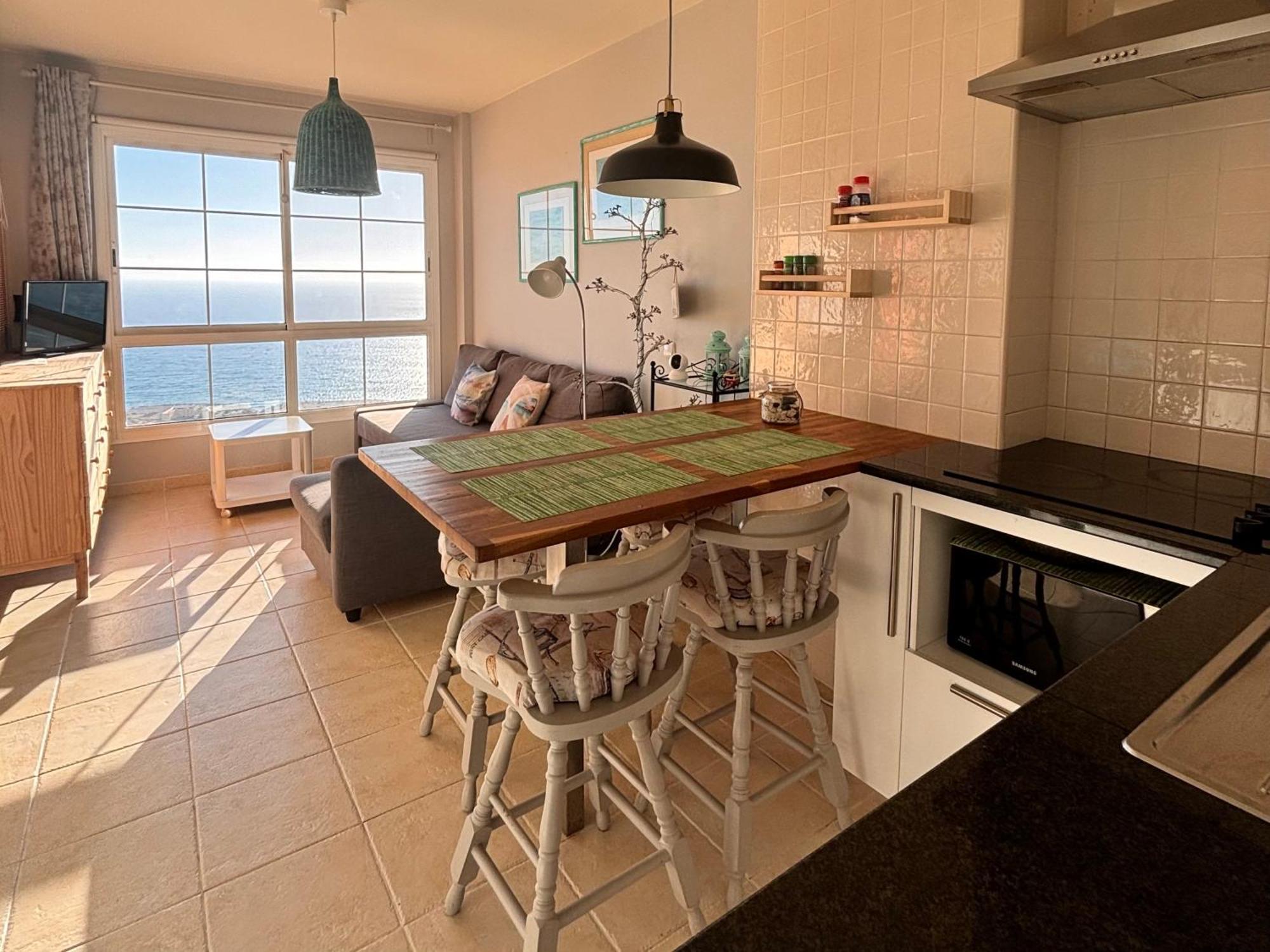 Penthouse Sunrise Blue Ocean View Apartament